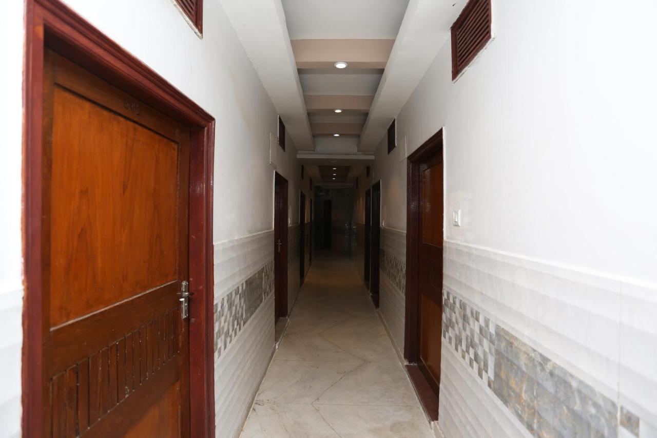 Oyo 4956 Hotel Maharaja Palace Kānpur Eksteriør bilde