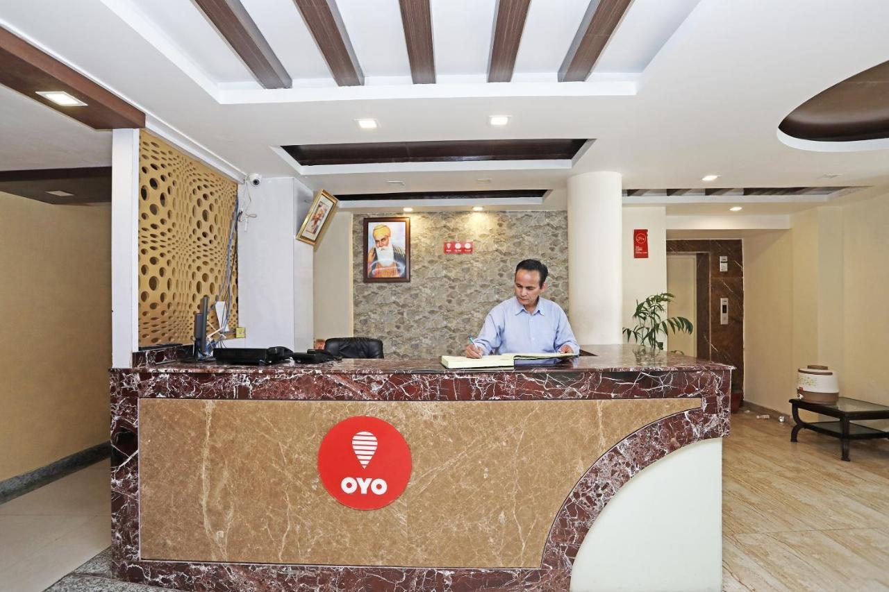 Oyo 4956 Hotel Maharaja Palace Kānpur Eksteriør bilde