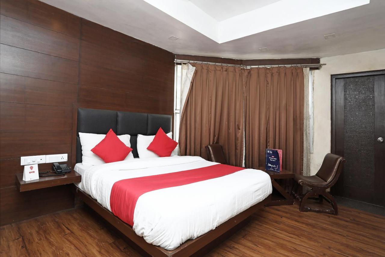 Oyo 4956 Hotel Maharaja Palace Kānpur Eksteriør bilde