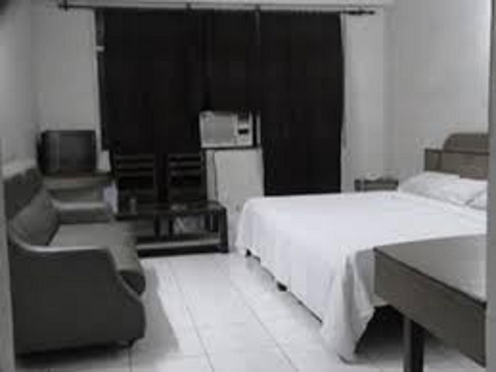 Oyo 4956 Hotel Maharaja Palace Kānpur Eksteriør bilde