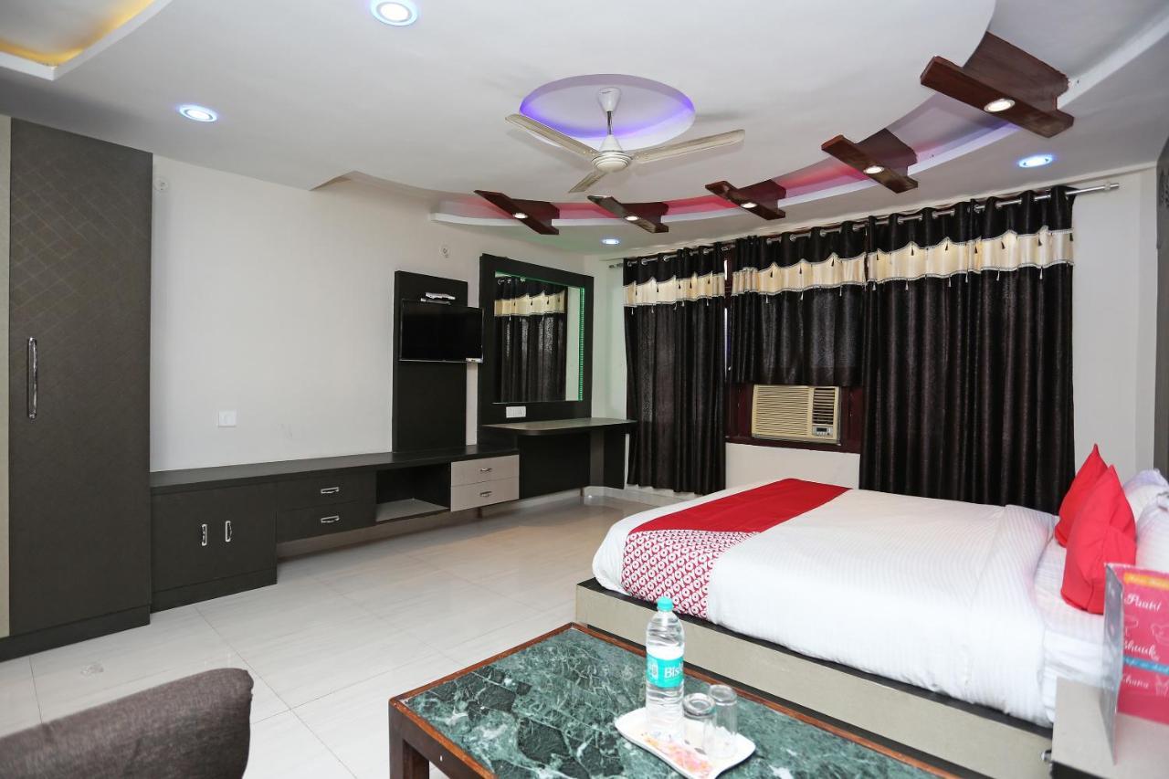 Oyo 4956 Hotel Maharaja Palace Kānpur Eksteriør bilde